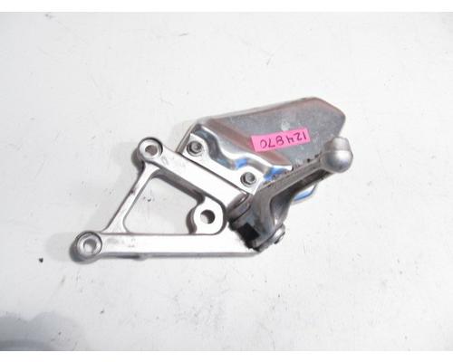 Aprilia TUONO RSV1000R FOOT PEG FR.