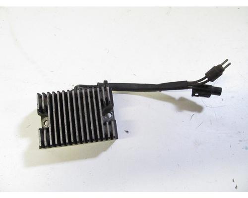 Harley-Davidson XL 1200C VOLT REGULATORRECTIFIER