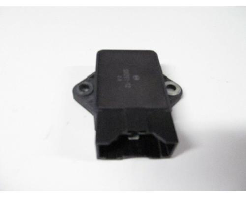 Honda CB750 VOLT REGULATORRECTIFIER