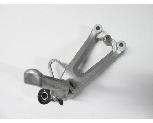 Honda CBR600F4 FOOT PEG REAR