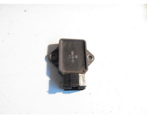 Honda CBR900RR VOLT REGULATORRECTIFIER