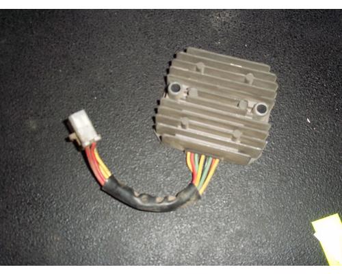 Honda GL1100I VOLT REGULATORRECTIFIER