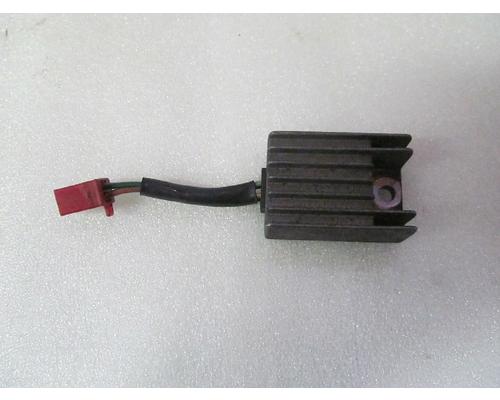 Honda GL1500A VOLT REGULATORRECTIFIER
