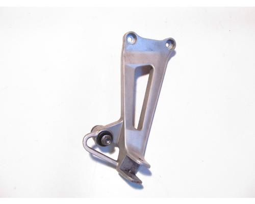 Honda VFR750F FOOT PEG BRKT REAR
