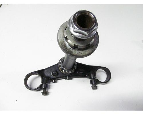 Honda VFR750F TRIPLE TREE LOWER