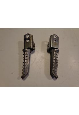 Kawasaki EX250-F FOOT PEG FR.