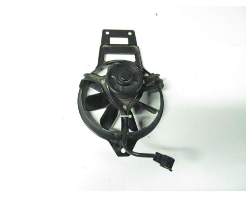 Kawasaki EX500-D FAN ASSEMBLY