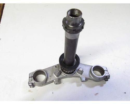 Kawasaki EX650A TRIPLE TREE LOWER