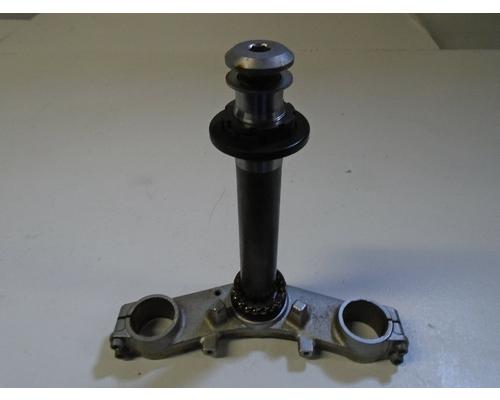Kawasaki EX650A TRIPLE TREE LOWER