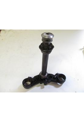 Kawasaki GPZ1100 TRIPLE TREE LOWER