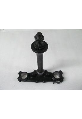 Kawasaki KL650 TRIPLE TREE LOWER