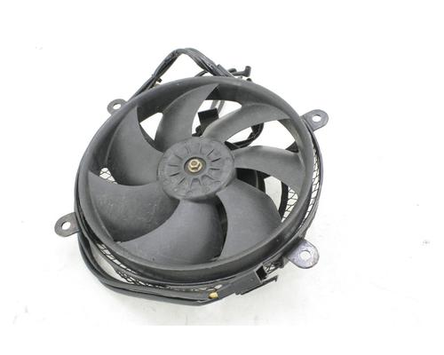 Kawasaki VN1500-P FAN ASSEMBLY