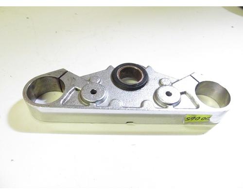 Kawasaki VN1500-P TRIPLE TREE LOWER