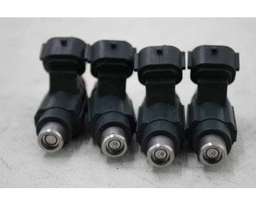 Kawasaki ZX-6R Fuel Injector