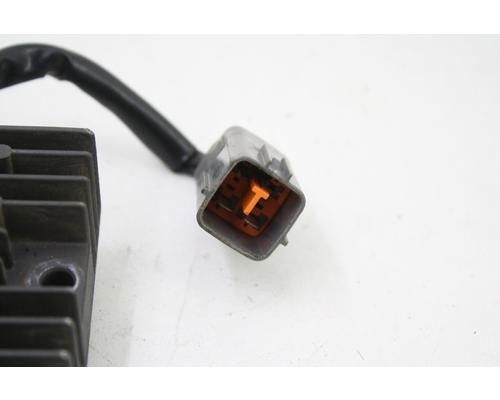 Kawasaki ZX-6R VOLT REGULATORRECTIFIER