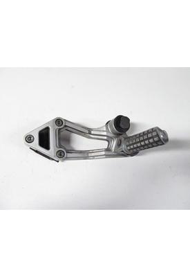Kawasaki ZX1000-B FOOT PEG REAR