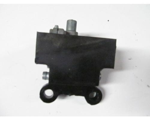 Kawasaki ZX1100-D Air Valve
