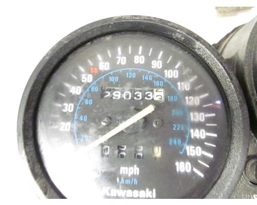 Kawasaki ZX600-D Gauge Assembly