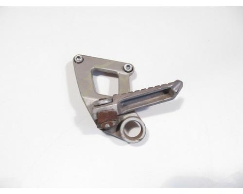 Kawasaki ZX600-E FOOT PEG BRKT REAR
