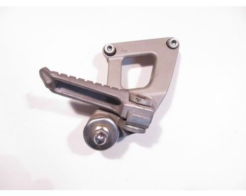 Kawasaki ZX600-E FOOT PEG REAR