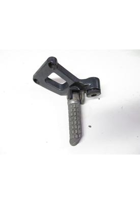 Kawasaki ZX600-E FOOT PEG REAR