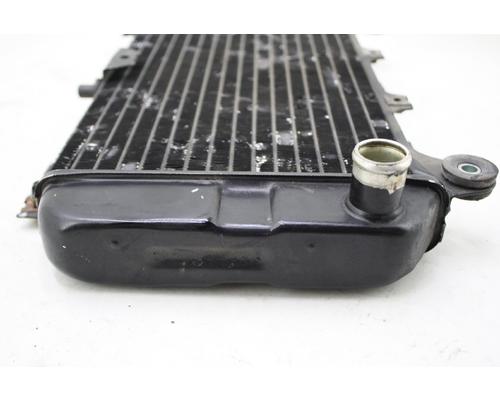 Kawasaki ZX600-E Radiator