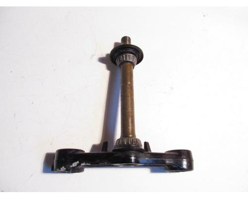 Kawasaki ZX600-E TRIPLE TREE LOWER