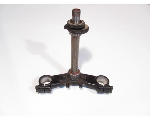 Kawasaki ZX600-E TRIPLE TREE LOWER