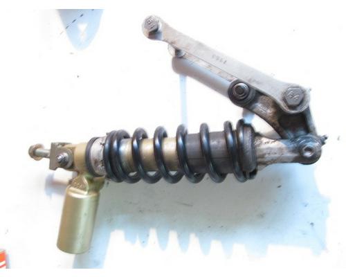 Kawasaki ZX600-J Shock Linkage