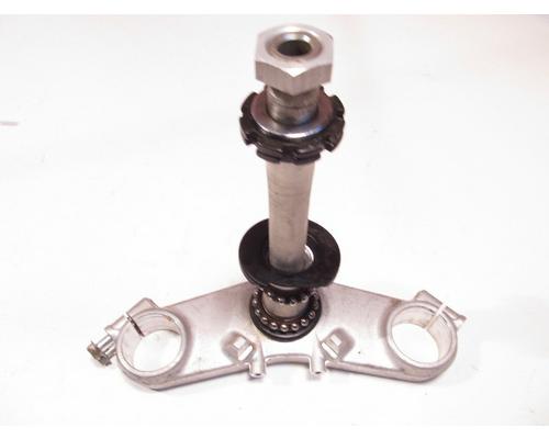 Kawasaki ZX600-J TRIPLE TREE LOWER
