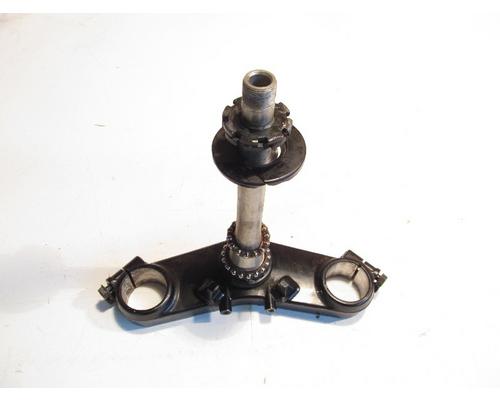 Kawasaki ZX600-J TRIPLE TREE LOWER