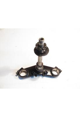 Kawasaki ZX600-J TRIPLE TREE LOWER