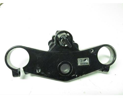 Kawasaki ZX600-J TRIPLE TREE UPPER