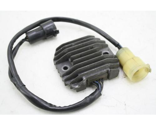 Kawasaki ZX600-J VOLT REGULATORRECTIFIER