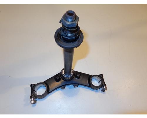 Kawasaki ZX750-F TRIPLE TREE LOWER