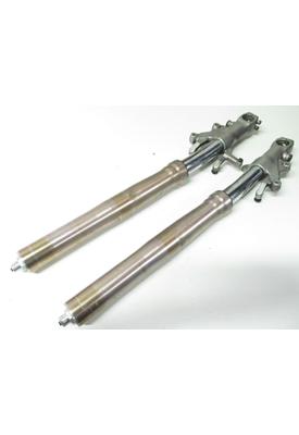 Kawasaki ZX750-P FORKS