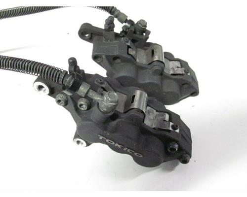 Kawasaki ZX750-P FRONT CALIPER