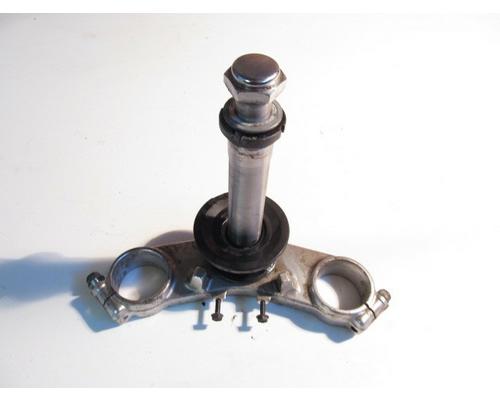 Kawasaki ZX750-P TRIPLE TREE LOWER