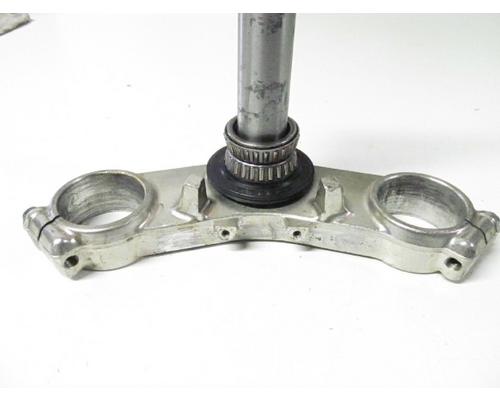 Kawasaki ZX750-P TRIPLE TREE LOWER