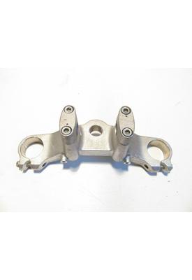 Suzuki AN650 TRIPLE TREE UPPER