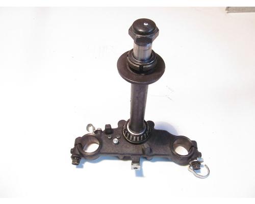 Suzuki DR200SE TRIPLE TREE LOWER