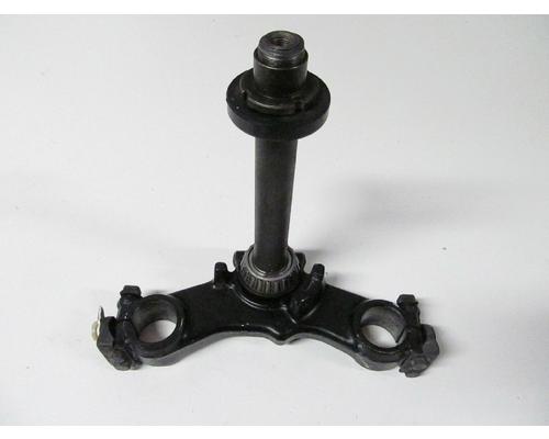 Suzuki GS1100E TRIPLE TREE LOWER