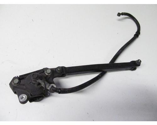 Suzuki GS500E REAR CALIPER
