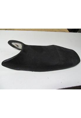 Suzuki GS500E SEAT