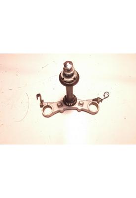 Suzuki GS500E TRIPLE TREE LOWER
