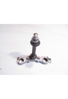 Suzuki GS500E TRIPLE TREE LOWER