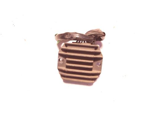 Suzuki GS500E VOLT REGULATORRECTIFIER