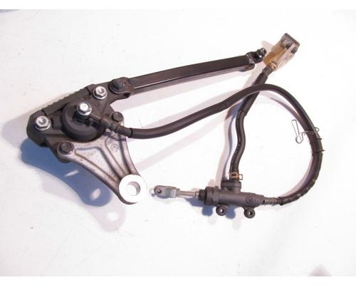 Suzuki GS500F Brake line
