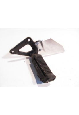 Suzuki GS500F FOOT PEG BRKT FR.