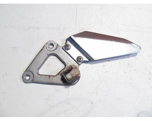 Suzuki GS500F FOOT PEG BRKT FR.
